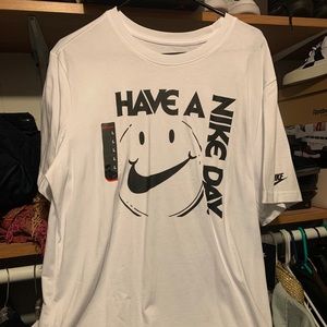 Nike T-Shirt